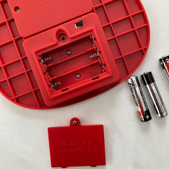 Hallmark Yule-K-Lele 2013 Plays 5 Holiday Songs At Your Fingertips. New In Box - Picture 3 of 14